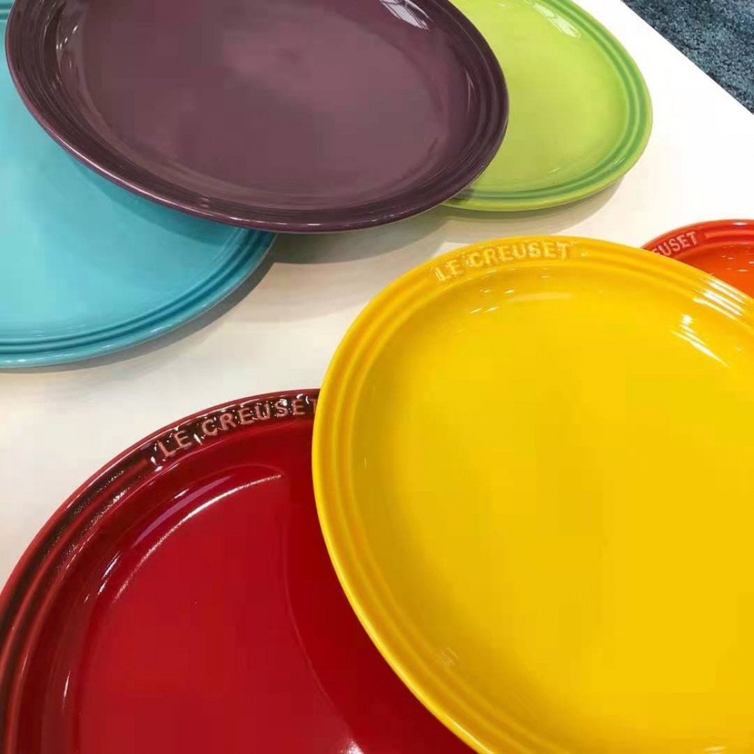 France LE CREUSET Rainbow Round Ceramic Plate Set 6 Pieces