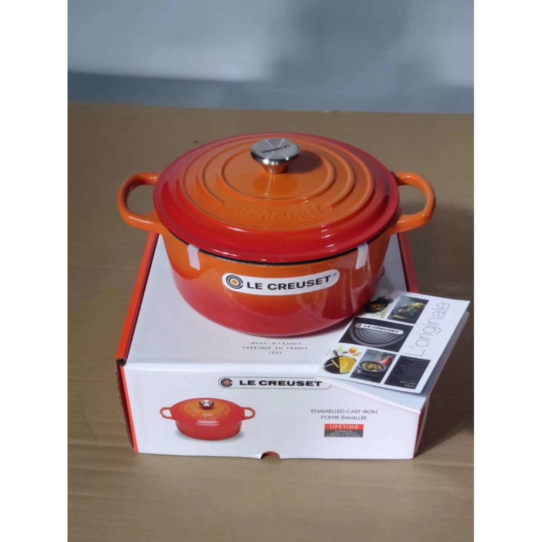 BRAND NEW France LE CREUSET 4.2 L Round Casserole Enamel Cast Oven Cast Metal Iron Cooking Pot