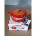 BRAND NEW France LE CREUSET 4.2 L Round Casserole Enamel Cast Oven Cast Metal Iron Cooking Pot