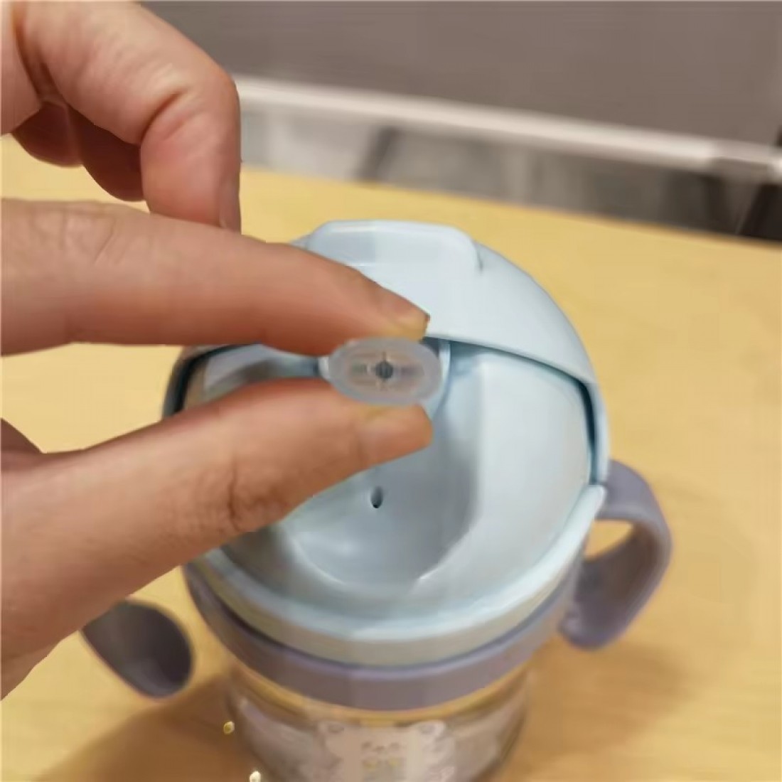 250ml Baby Water Bottle Learning Cup Non-Spill Training Leak-Proof Gravity Ball Straw Handle Baby Bottle